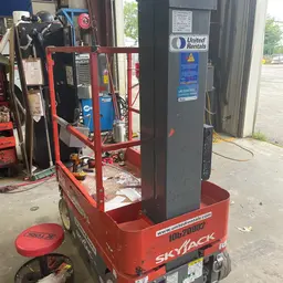 2017 Skyjack SJ12 Self-Propelled One-Person Lift