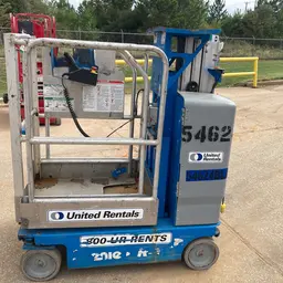 2017 Genie GR-12 Self-Propelled One-Person Lift