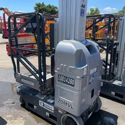 2018 JLG 20MVL Self-Propelled One-Person Lift