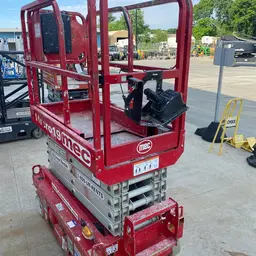 2018 MEC MICRO 19 Scissor Lift