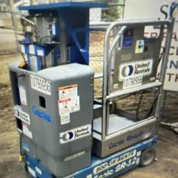 2018 Genie GR-12 Self-Propelled One-Person Lift