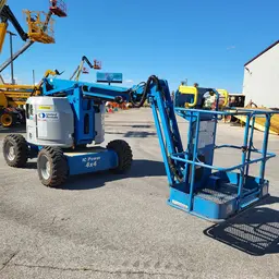 2018 Genie Z-34/22 IC Articulating Boom Lift