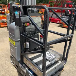 2018 JLG 20MVL Self-Propelled One-Person Lift