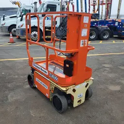 2014 JLG 1230ES Self-Propelled One-Person Lift