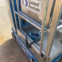 2018 Genie GR-20 Self-Propelled One-Person Lift