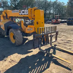 2015 JCB 507-42 Forklift