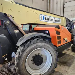 2018 JLG 1055 Forklift