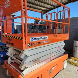 2017 Snorkel S4732E Scissor Lift