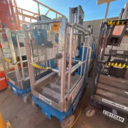 2016 Genie GR-20 Self-Propelled One-Person Lift