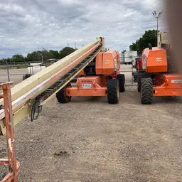 2014 JLG 800S Boom Lift