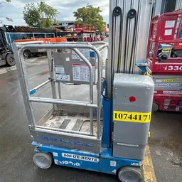 2018 Genie GR-20 Self-Propelled One-Person Lift