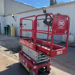 2017 MEC 1330SE Scissor Lift