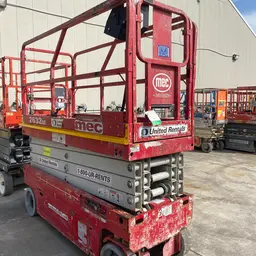 2017 MEC 2632SE Scissor Lift
