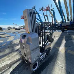 2017 JLG 20MVL Self-Propelled One-Person Lift