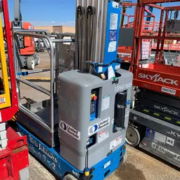 2017 Genie GR-20 Self-Propelled One-Person Lift
