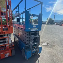 2017 Genie GS-3232 Scissor Lift