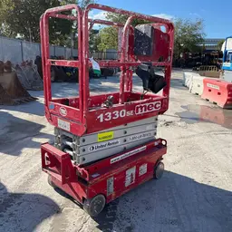 2017 MEC 1330SE Scissor Lift