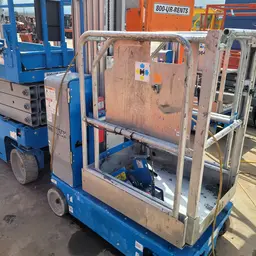 2016 Genie GR-20 Self-Propelled One-Person Lift