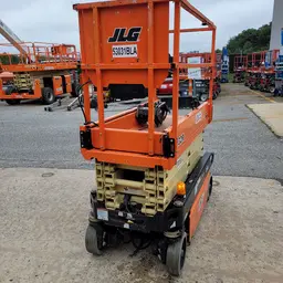 2017 JLG 1932R Scissor Lift