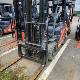 2017 Toyota 8FGU25 Warehouse Forklift