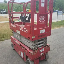 2017 MEC 1930SE Scissor Lift