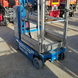 2016 Genie GR-20 Self-Propelled One-Person Lift