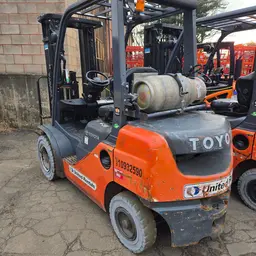 2019 Toyota 8FGU25 Warehouse Forklift