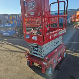 2016 MEC 1330SE Scissor Lift