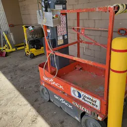 2018 Skyjack SJ16 Self-Propelled One-Person Lift