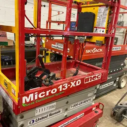 2020 MEC 1330SE Scissor Lift