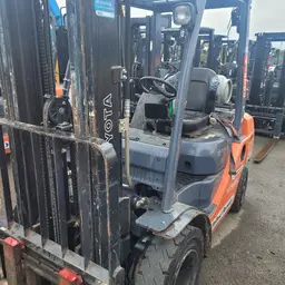 2018 Toyota 8FGU25 Warehouse Forklift