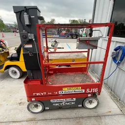 2017 Skyjack SJ16 Self-Propelled One-Person Lift