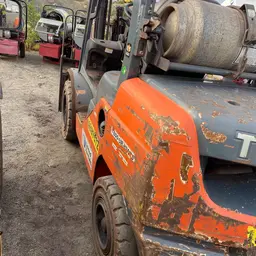 2015 Toyota 8FGU30 Warehouse Forklift