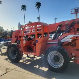 2015 SKYTRAK 6042 Forklift