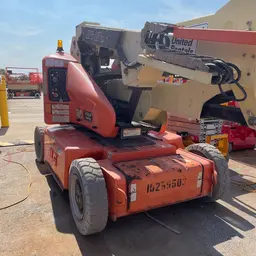 2014 JLG E400AJPN Articulating Boom Lift