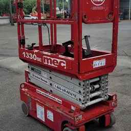 2017 MEC 1330SE Scissor Lift