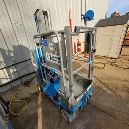 2016 Genie GR-20 Self-Propelled One-Person Lift