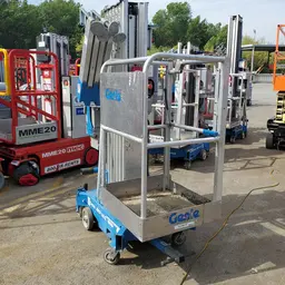2018 Genie AWP-30SDC Pusharound Lift