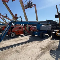 2015 Genie Z-80/60J Articulating Boom Lift