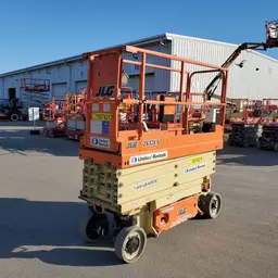 2017 JLG 2632ES Scissor Lift