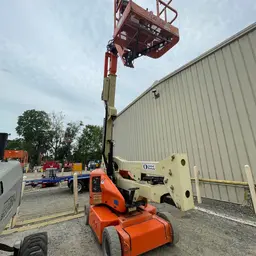 2014 JLG E400AJPN Articulating Boom Lift