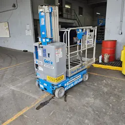 2019 Genie GR-20 Self-Propelled One-Person Lift
