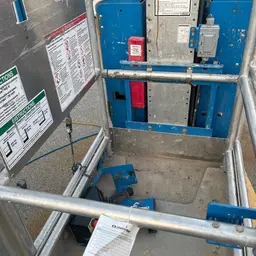 2017 Genie GR-20 Self-Propelled One-Person Lift
