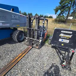 2019 Toyota 8FGU25 Warehouse Forklift