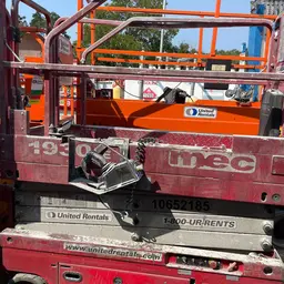 2017 MEC 1930SE Scissor Lift