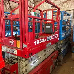 2018 MEC 1930SE Scissor Lift