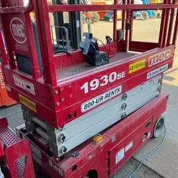 2017 MEC 1930SE Scissor Lift