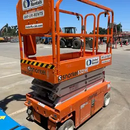 2018 Snorkel S3219E Scissor Lift