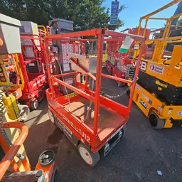 2018 Skyjack SJ12 Self-Propelled One-Person Lift