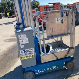 2016 Genie GR-20 Self-Propelled One-Person Lift